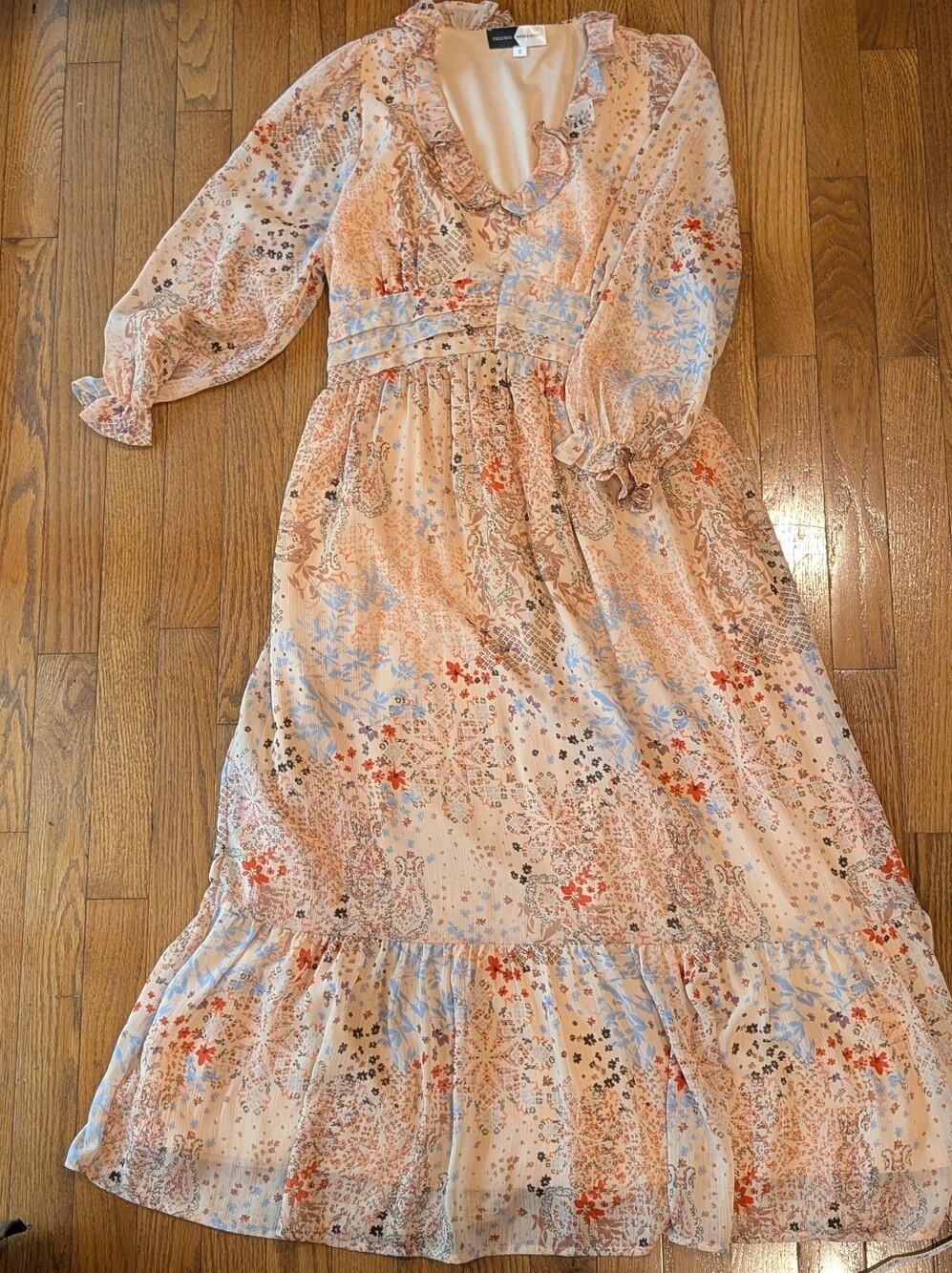 Floral long-sleeve dress smocked elastic waist delicate ruffled neckline